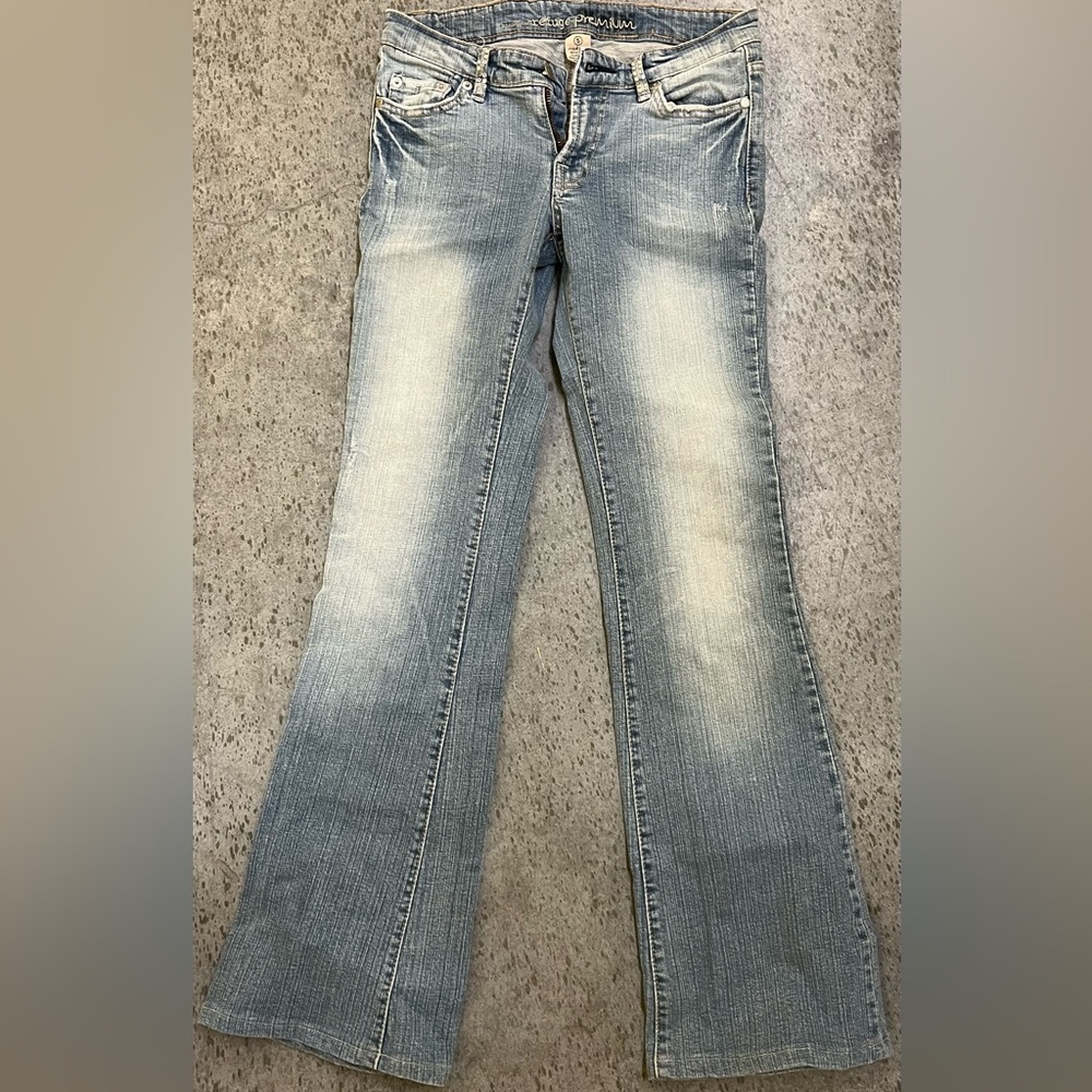 Refuge Premium Jeans with Crystals